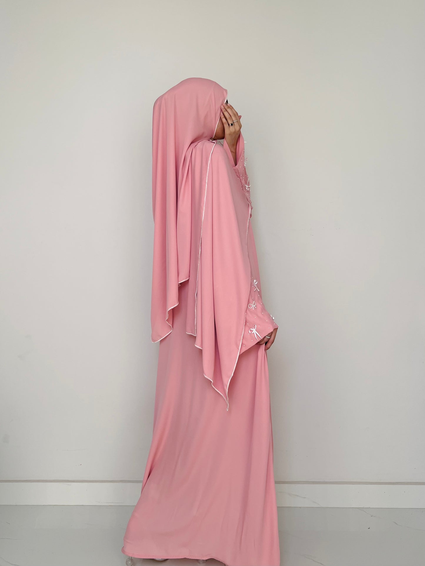 Soft Pink - Handwork Bows Abaya