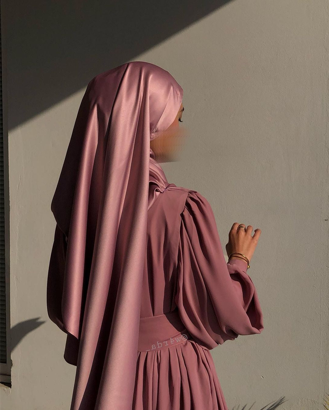 MODEST WEAR