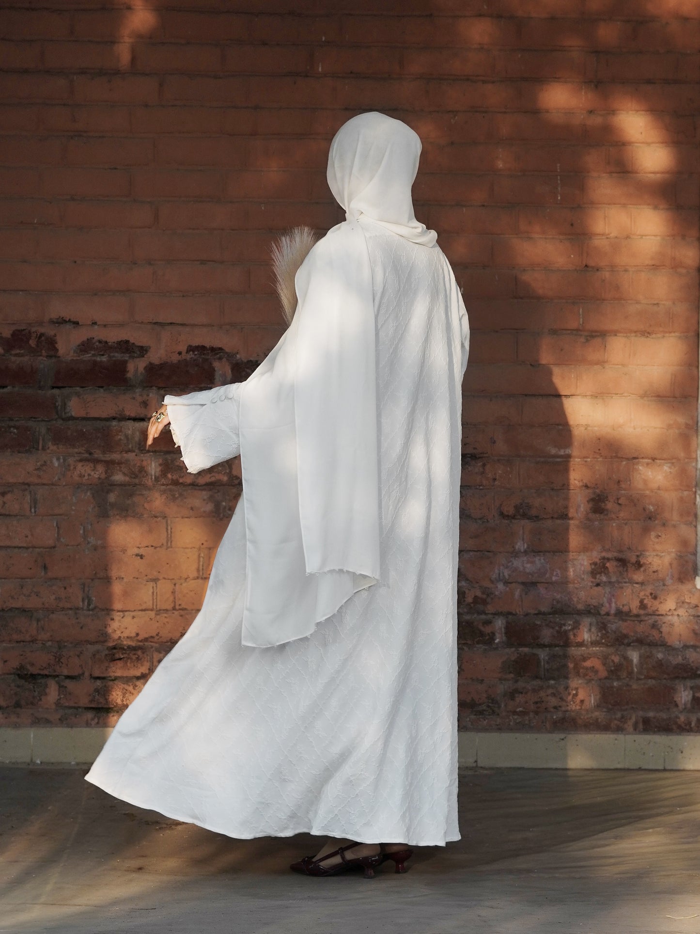 Pearl White - Textured Abaya