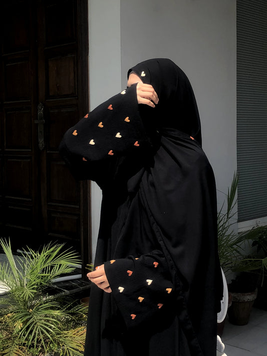 Black - Heart Embroidered Abaya Set