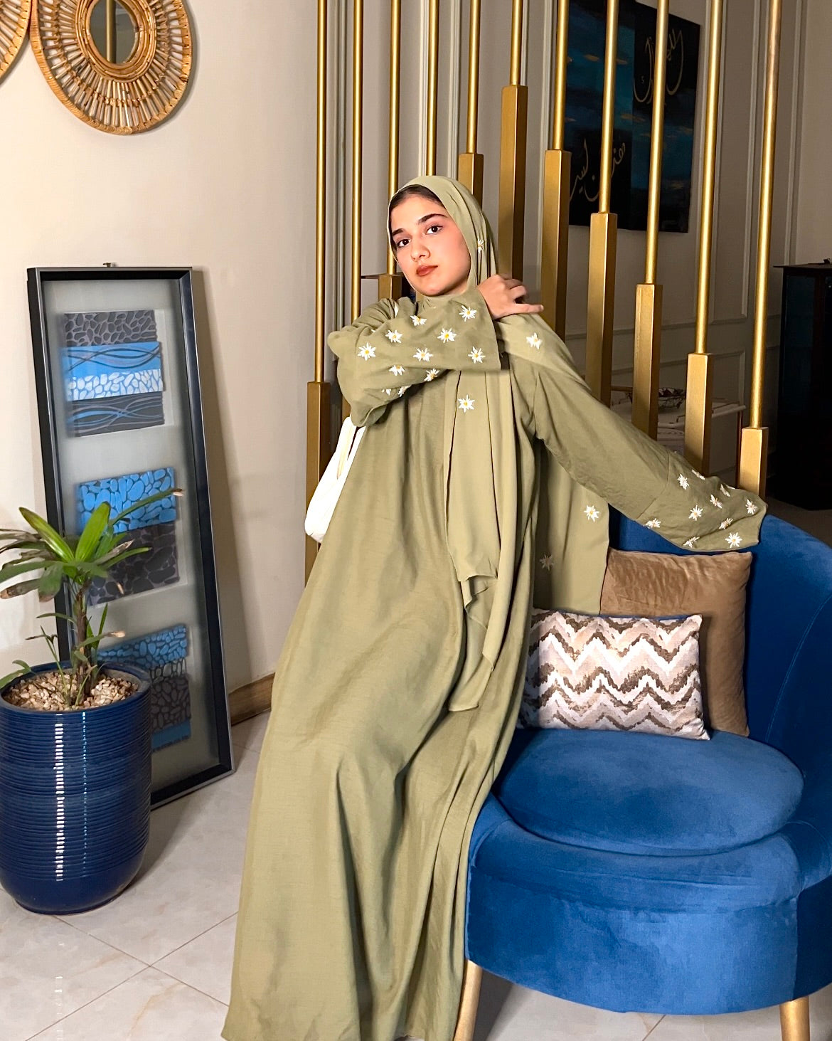 OLIVE GREEN - DAISY EMBROIDERED ABAYA SET