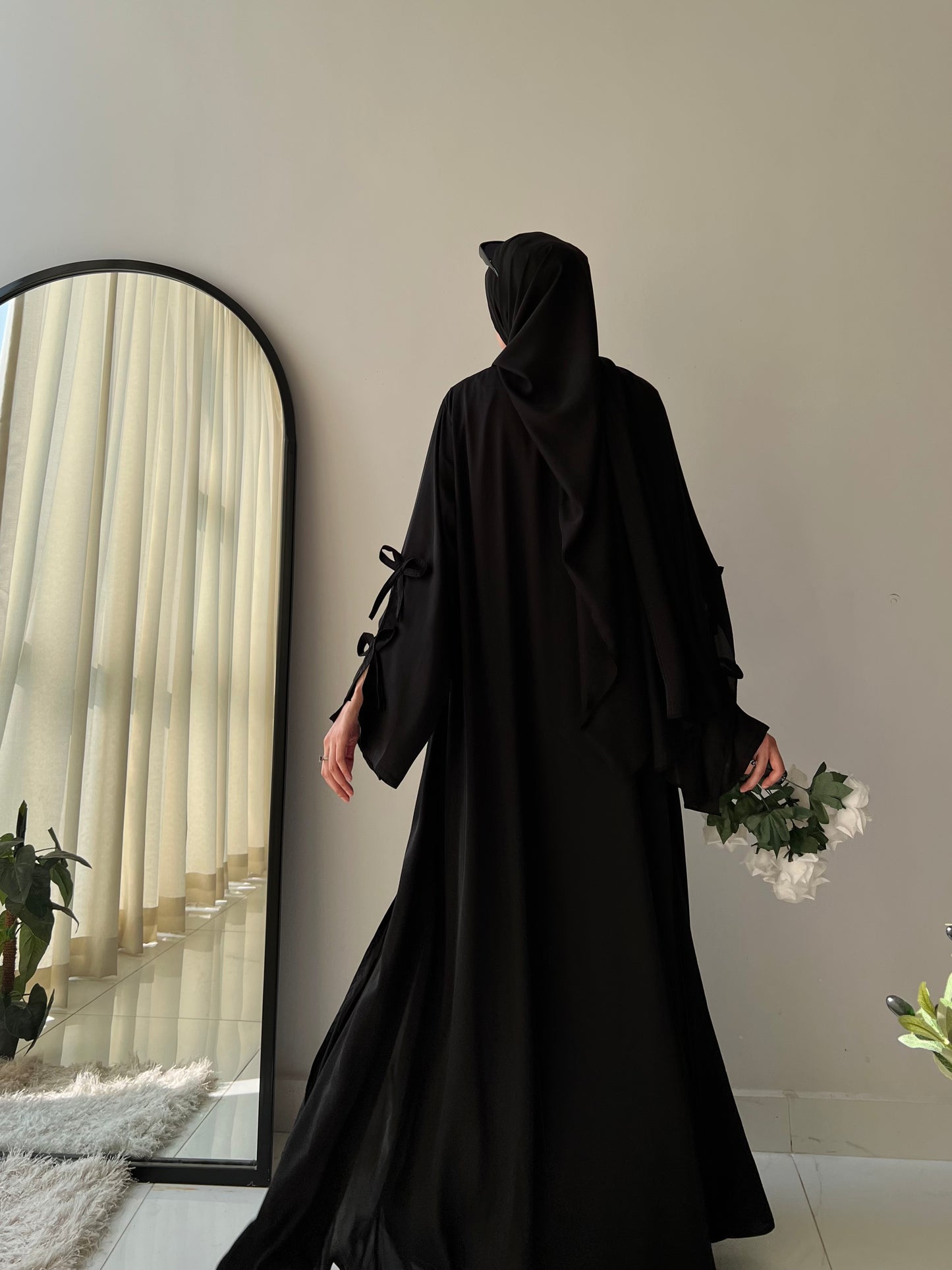 Black - Bloom Abaya