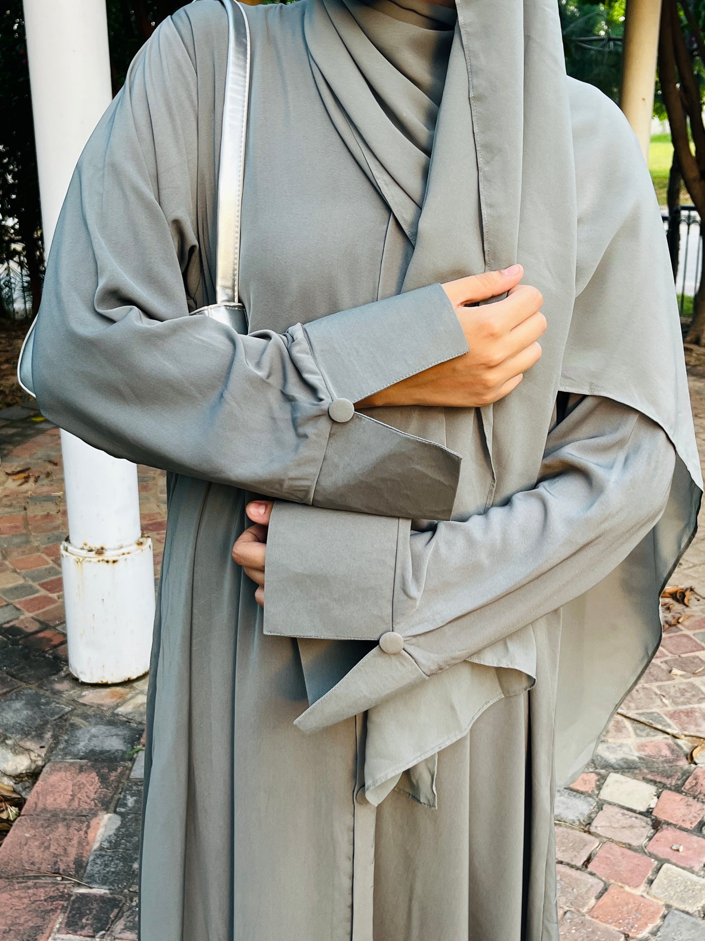 Oyster Grey - Basic Abaya