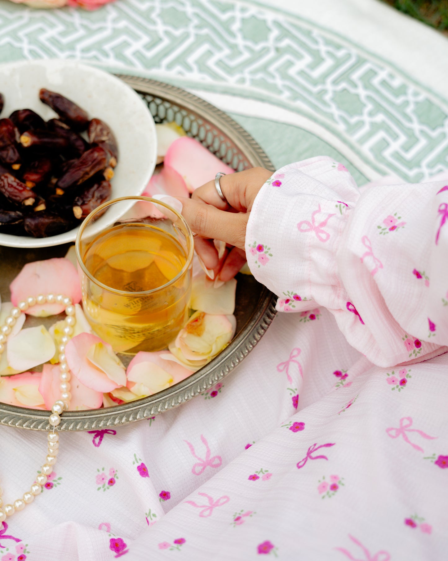 Pink - Bows Namaz Chadar