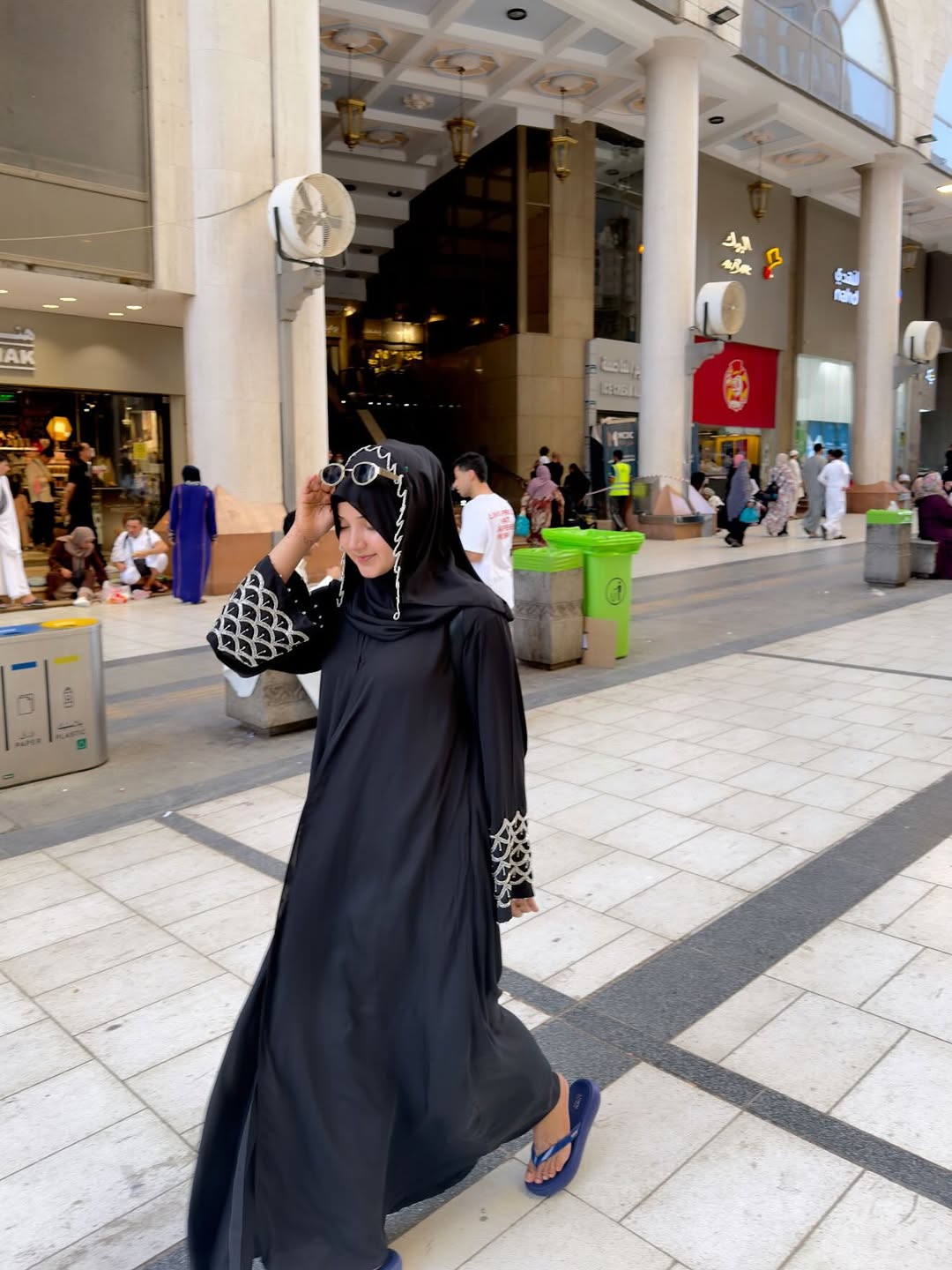 Safina - Black Embellished Abaya