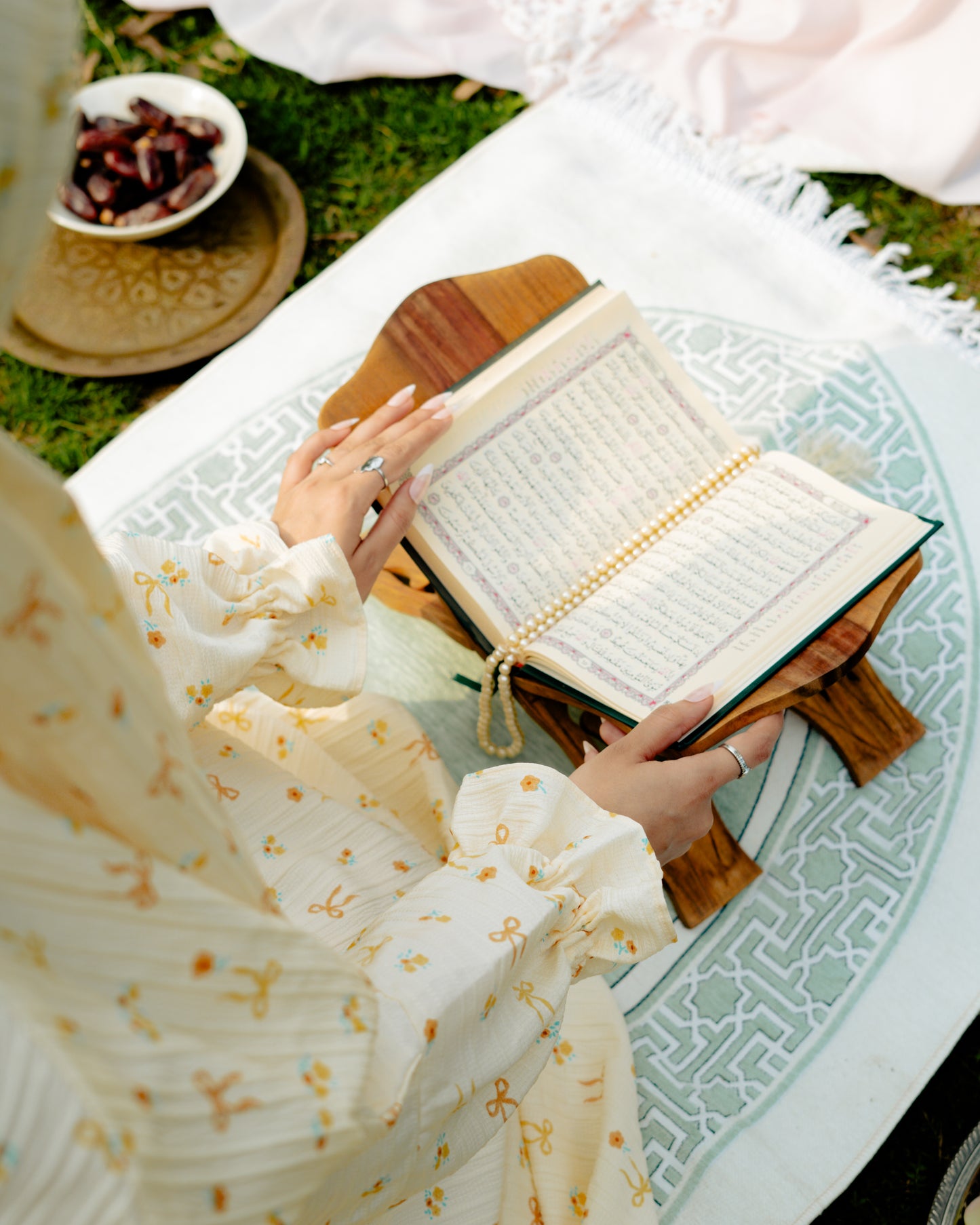 Lemon - Bows Namaz Chadar