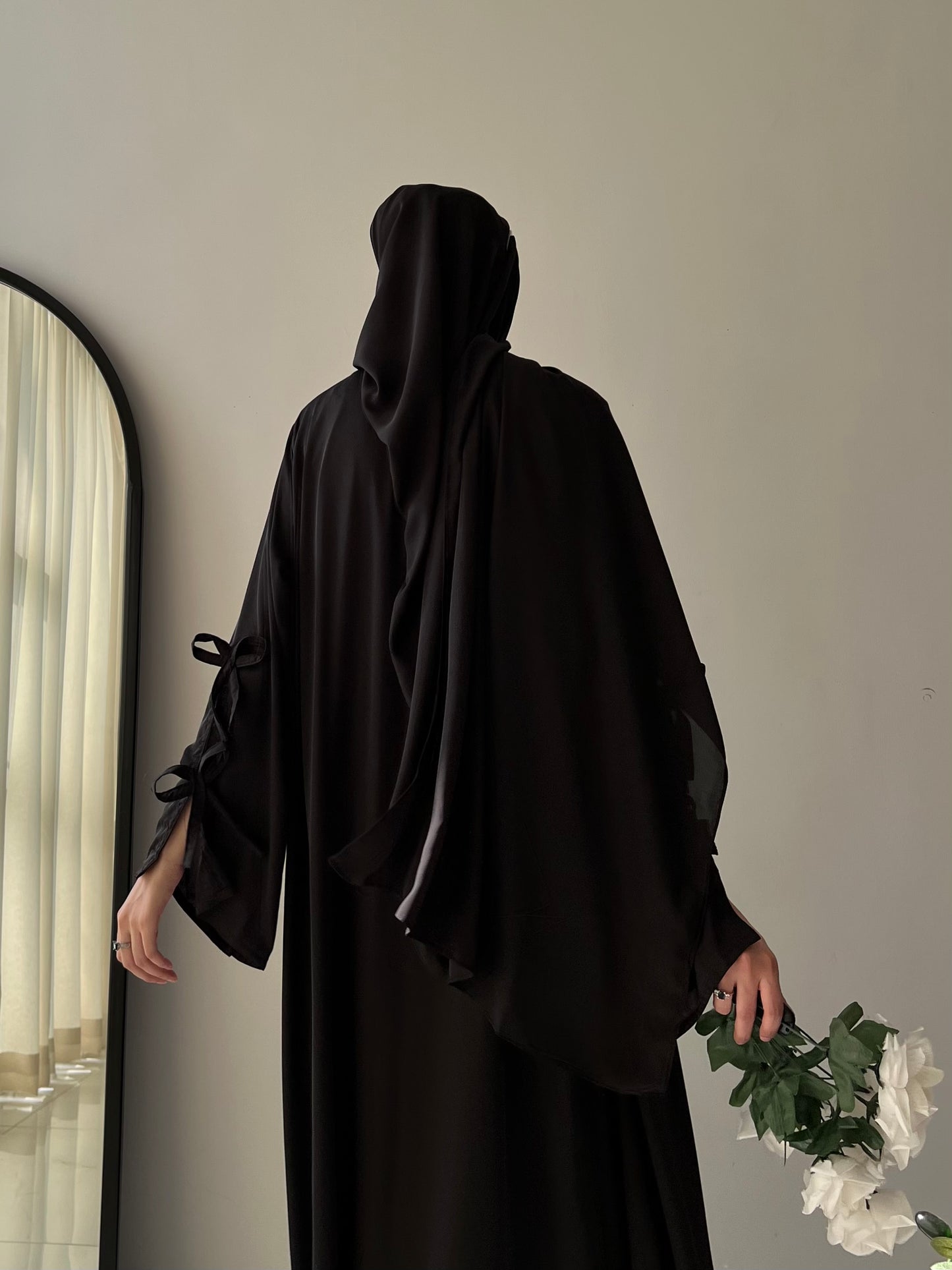 Black - Bloom Abaya