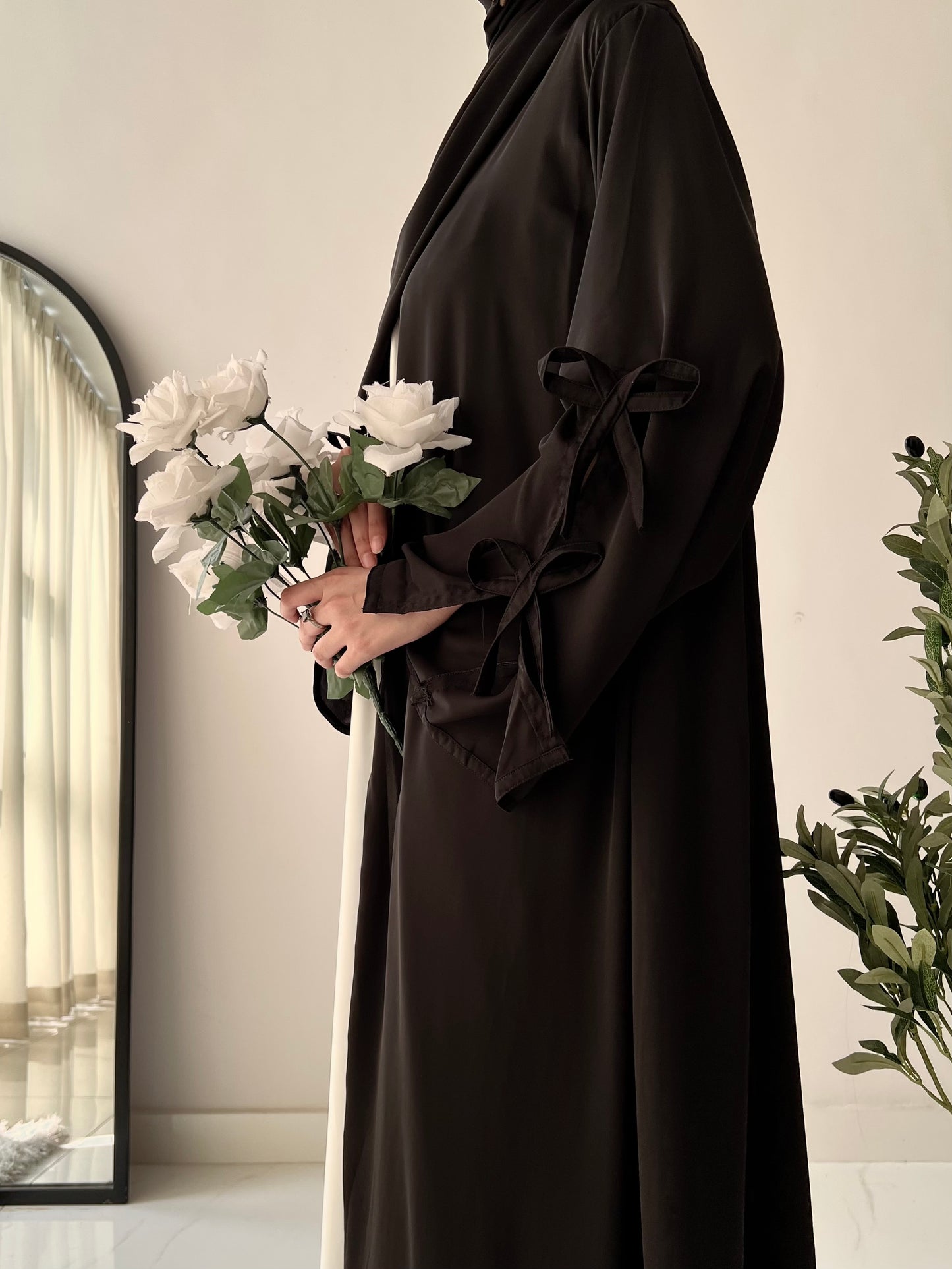 Black - Bloom Abaya