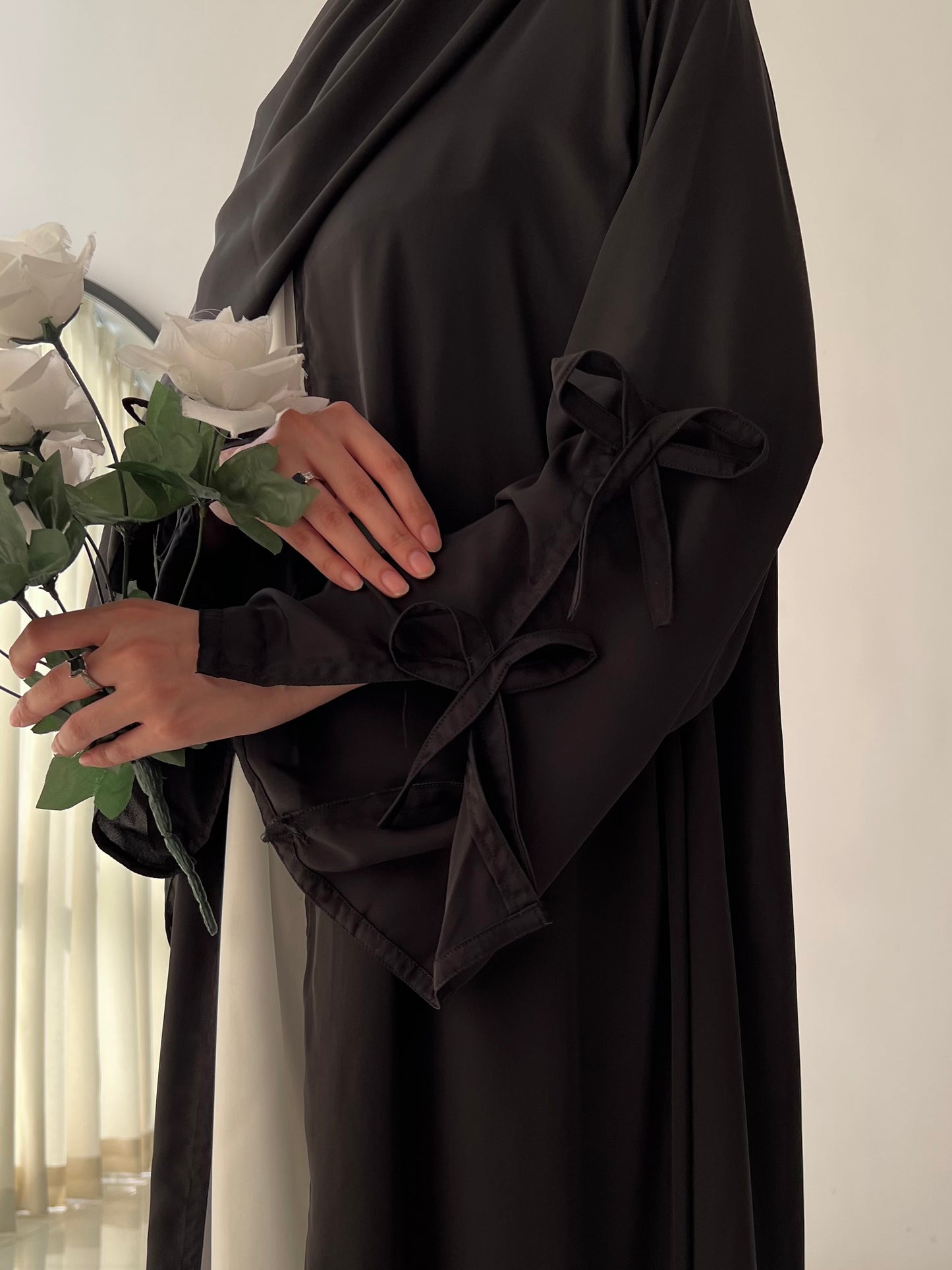 Black - Bloom Abaya