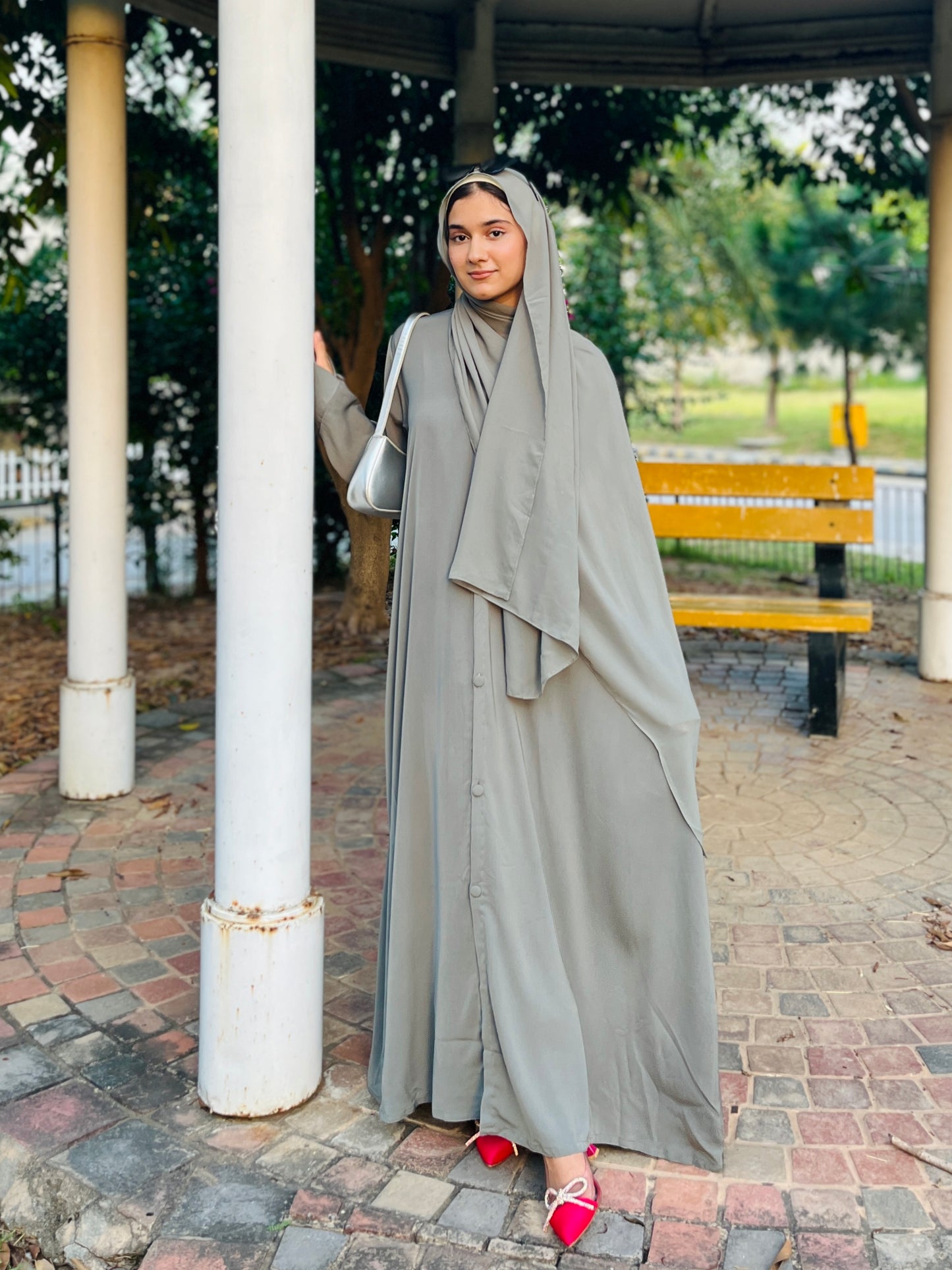 Oyster Grey - Basic Abaya